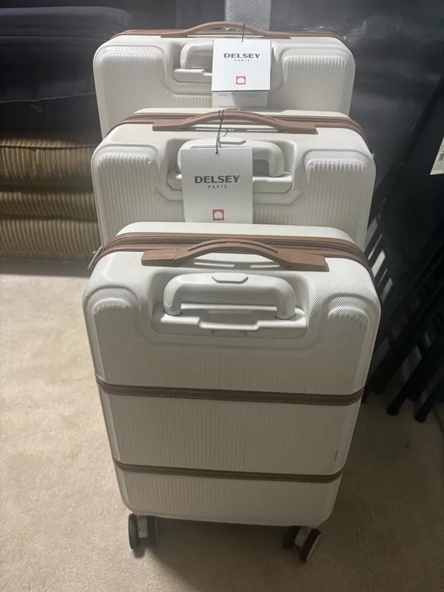 Set of brand New Delsey Paris Brigette luggage - $500 image indicator(2)