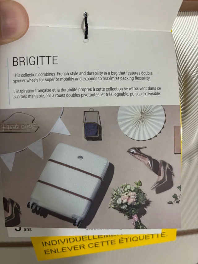 Set of brand New Delsey Paris Brigette luggage - $500 image indicator(8)