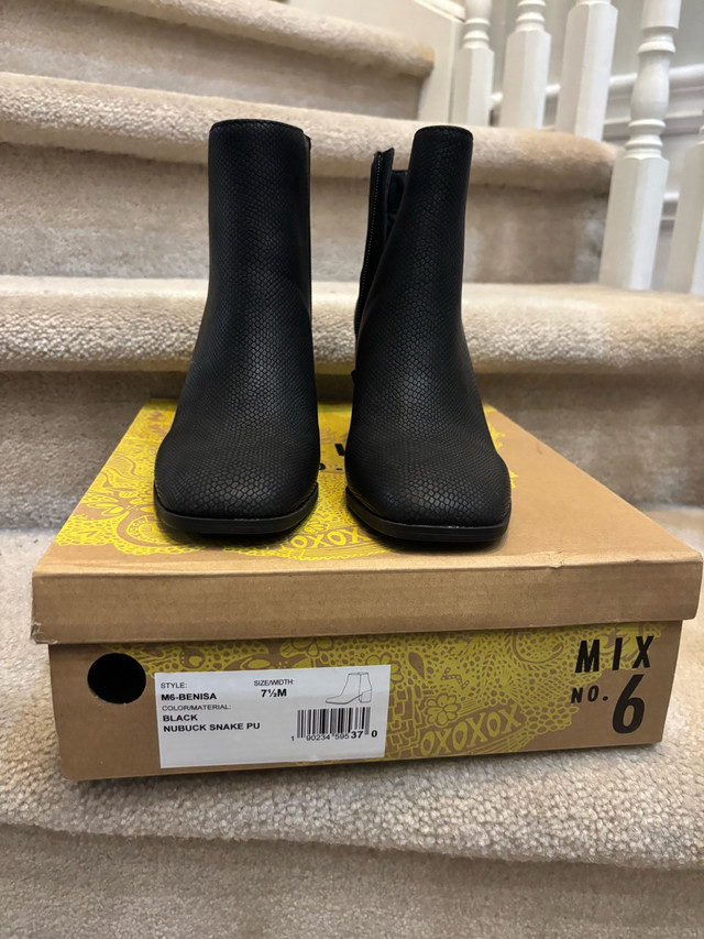 BNIB Women’s Mix No.6 black booties size 7.5 -$50