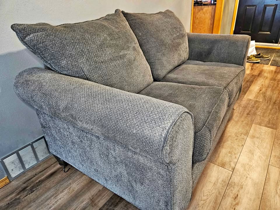 Comfy Gray Loveseat Couch – Good Condition