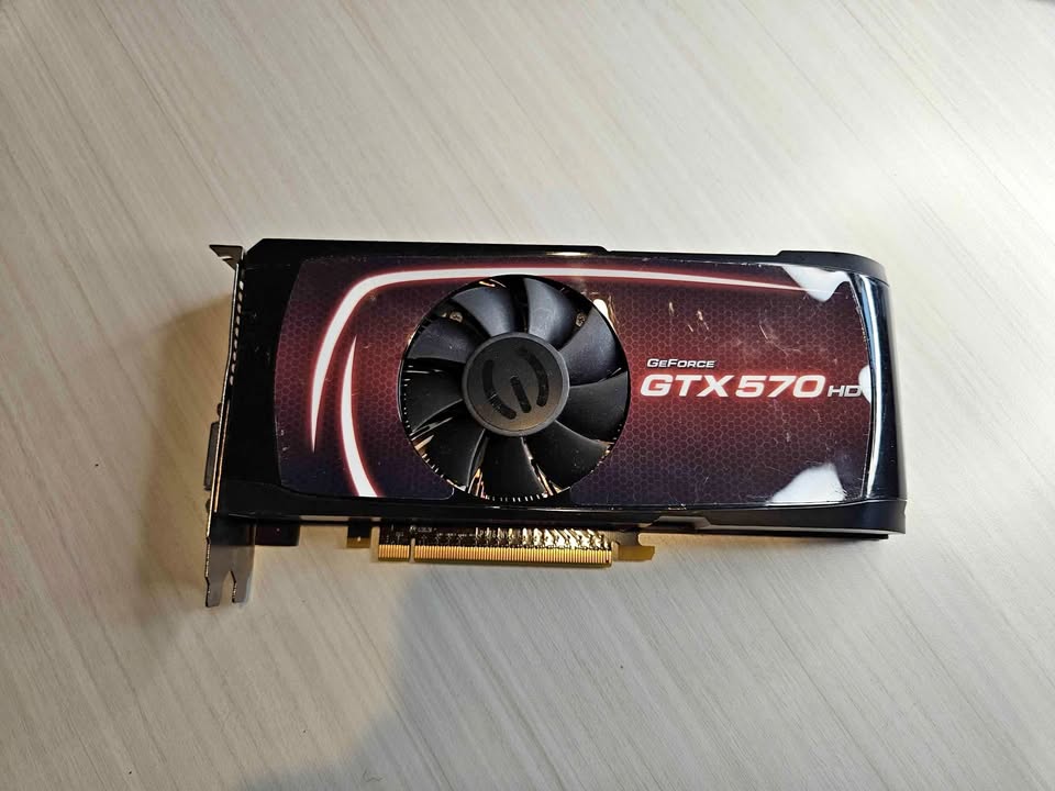 EVGA GeForce GTX 570 HD 1.2GB Graphics Card – Works Great