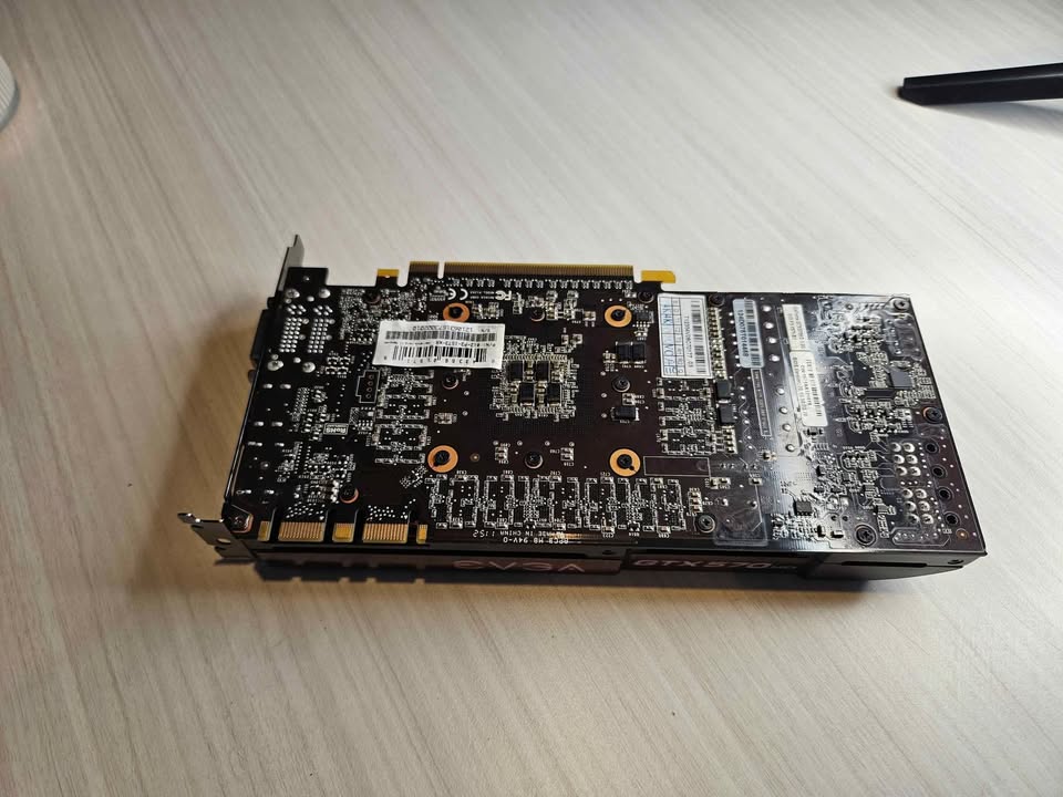 EVGA GeForce GTX 570 HD 1.2GB Graphics Card – Works Great - photo 3