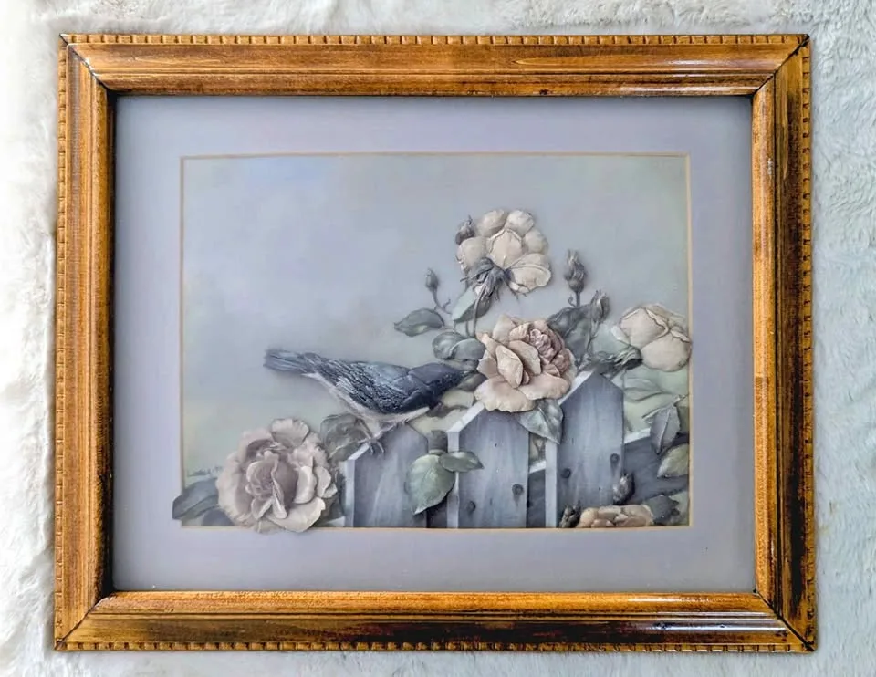 Beautiful Vintage Relief Artwork, 🐦 Bird & flowers 🌸 thumbnail