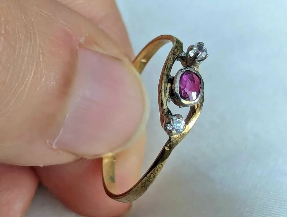 Vintage 10k Gold Ring Diamonds & Bezel set Ruby thumbnail