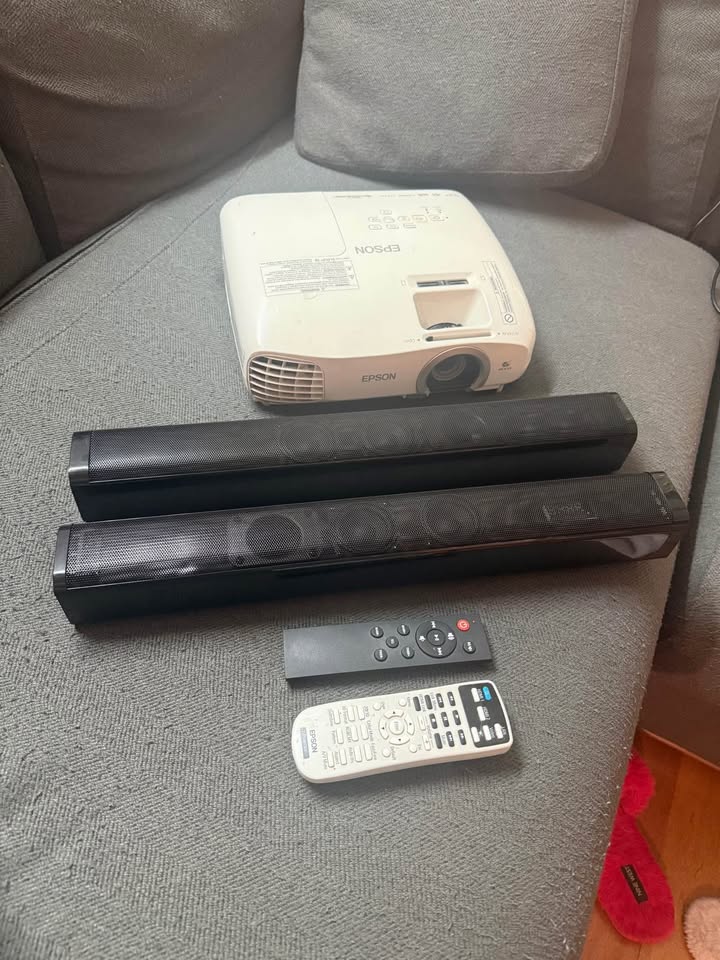 Epson Projector + Sound Bar Combo — Home Theatre Setup - photo 5