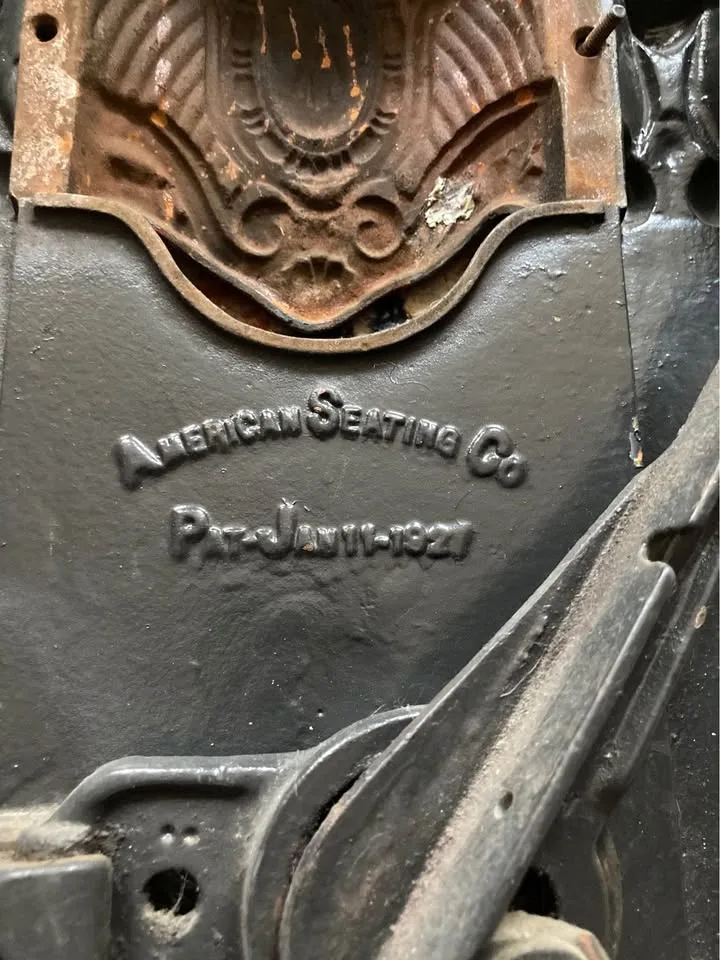 Music Box Theatre Aisle Endcap w/ seat cushion image indicator(5)