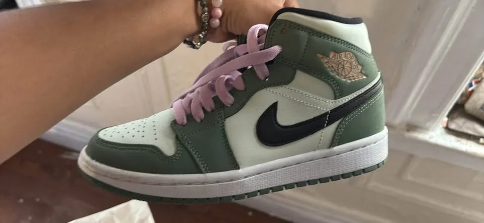 Air Jordan 1 sneakers Mid Dutch Green image indicator(6)