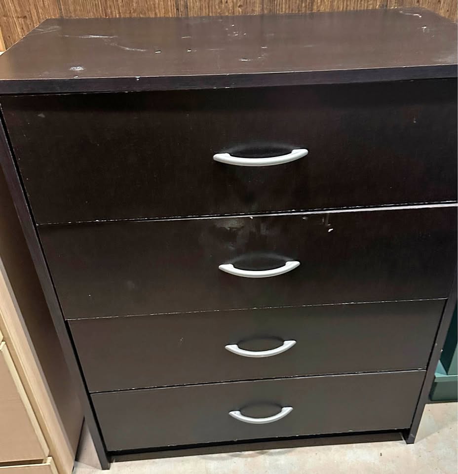 Small 4 drawer dresser