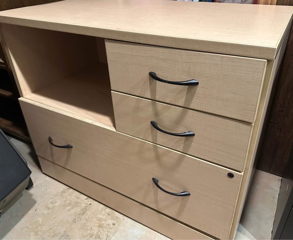 Shelving unit - photo 2