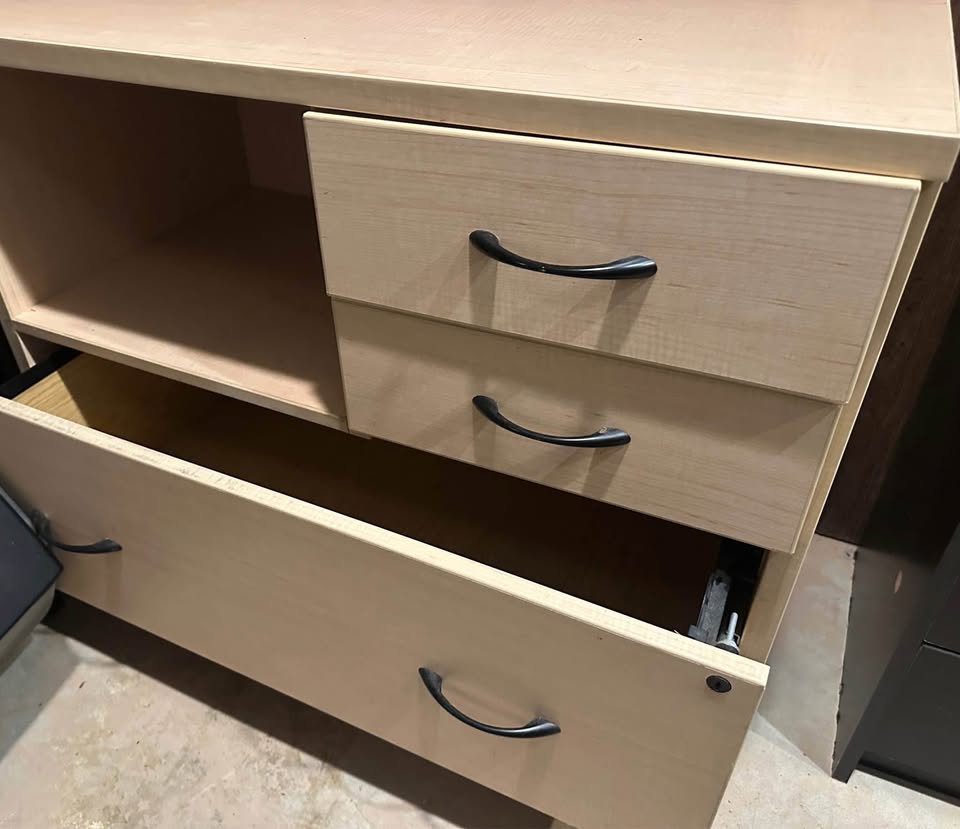 Shelving unit - photo 3