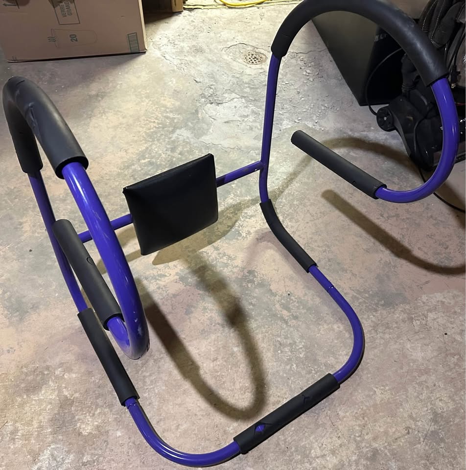 AB Crunch exercise equipment - photo 3