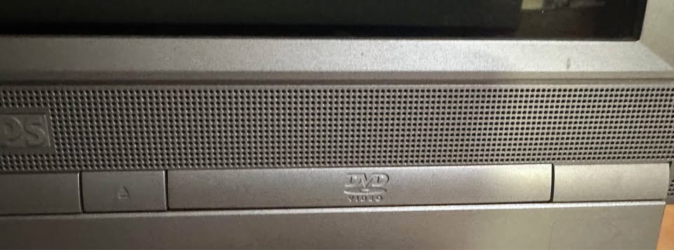 Tv with DVD player - photo 4