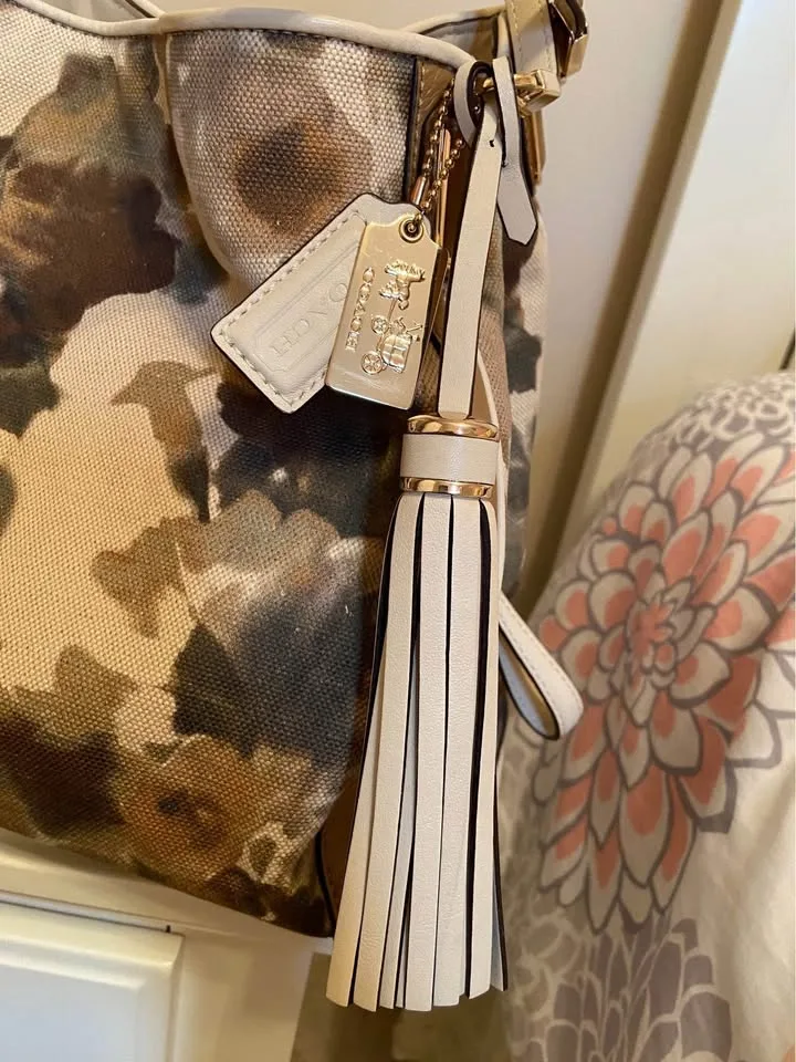 COACH Madison Phoebe Shoulder Bag, in Floral Camo. NWOT image indicator(2)