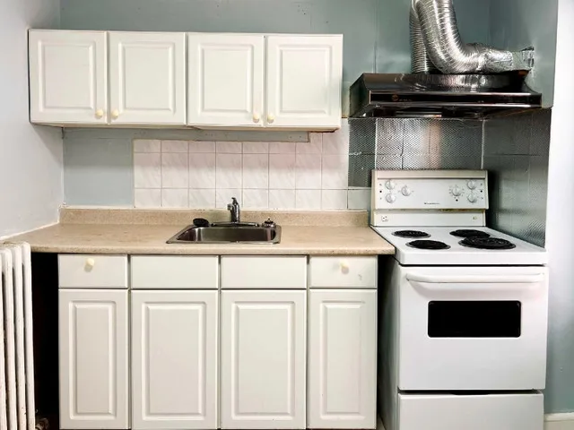 Bedroom for Rent in Downtown Toronto image indicator(3)