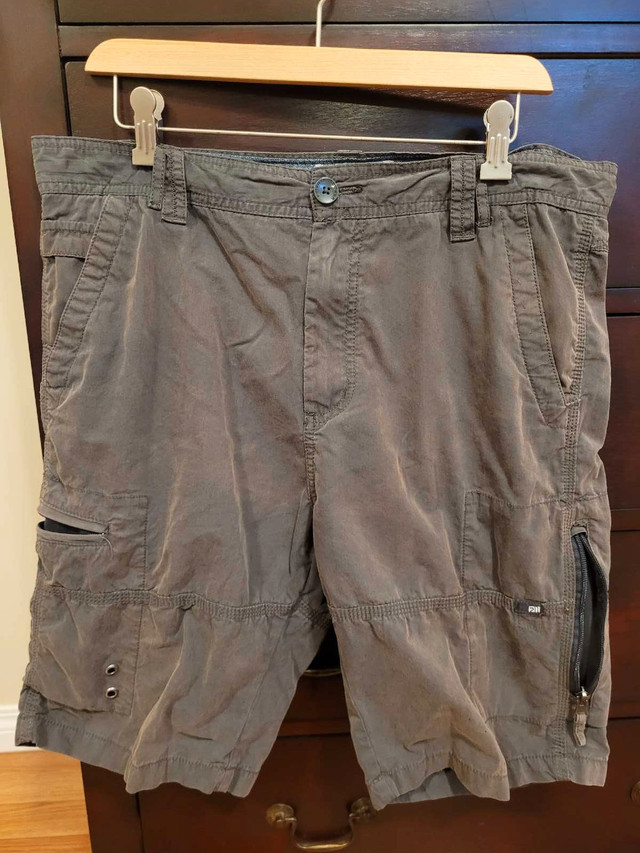 Private Member 1976 Men's Gray Cargo Shorts