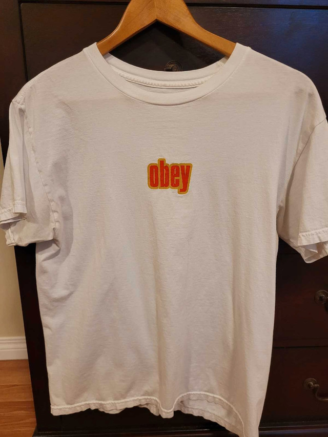 Vintage 1989 Obey Streetwear White Tee Box  Logo Size Medium