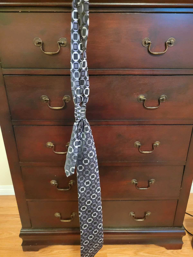 Men's Giorgio Brutini Collezione Purple geometric 100% silk tie - photo 3