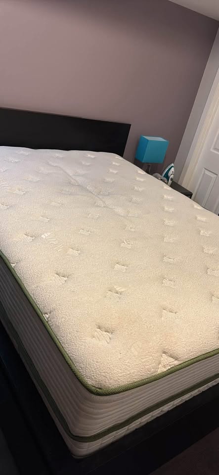 Queen bed mattress - photo 3