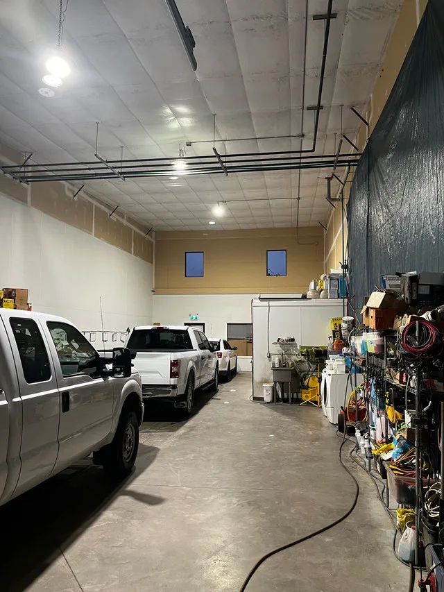 Building & business for sale image indicator(3)