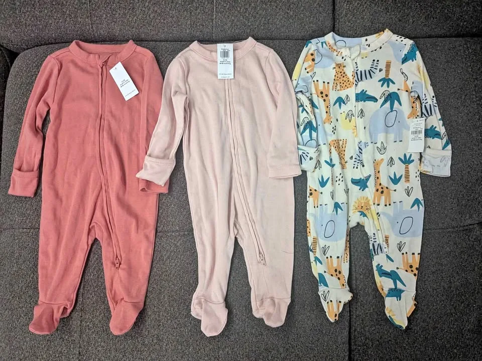 Old Navy 0-3 months new with tags