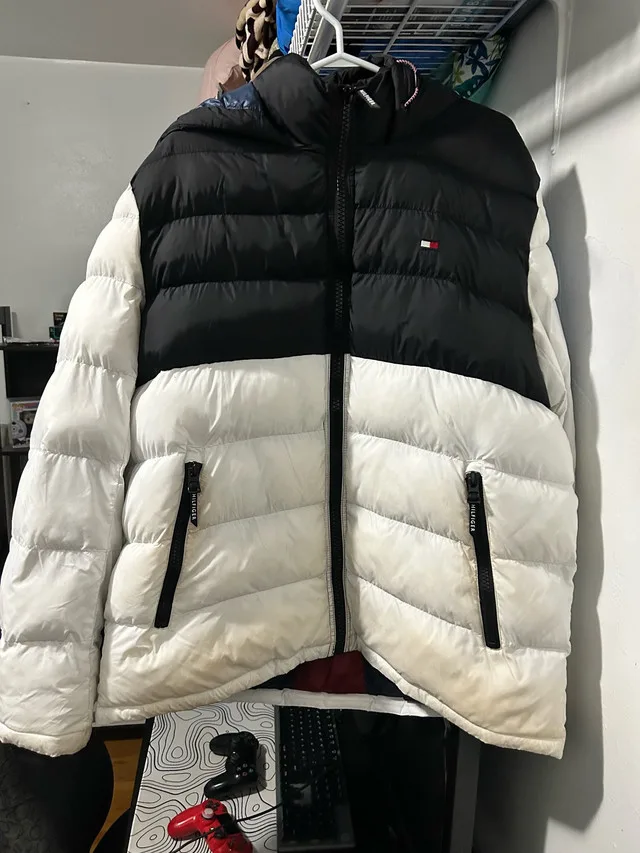 Tommy hiligfer  winter jacket image indicator(3)