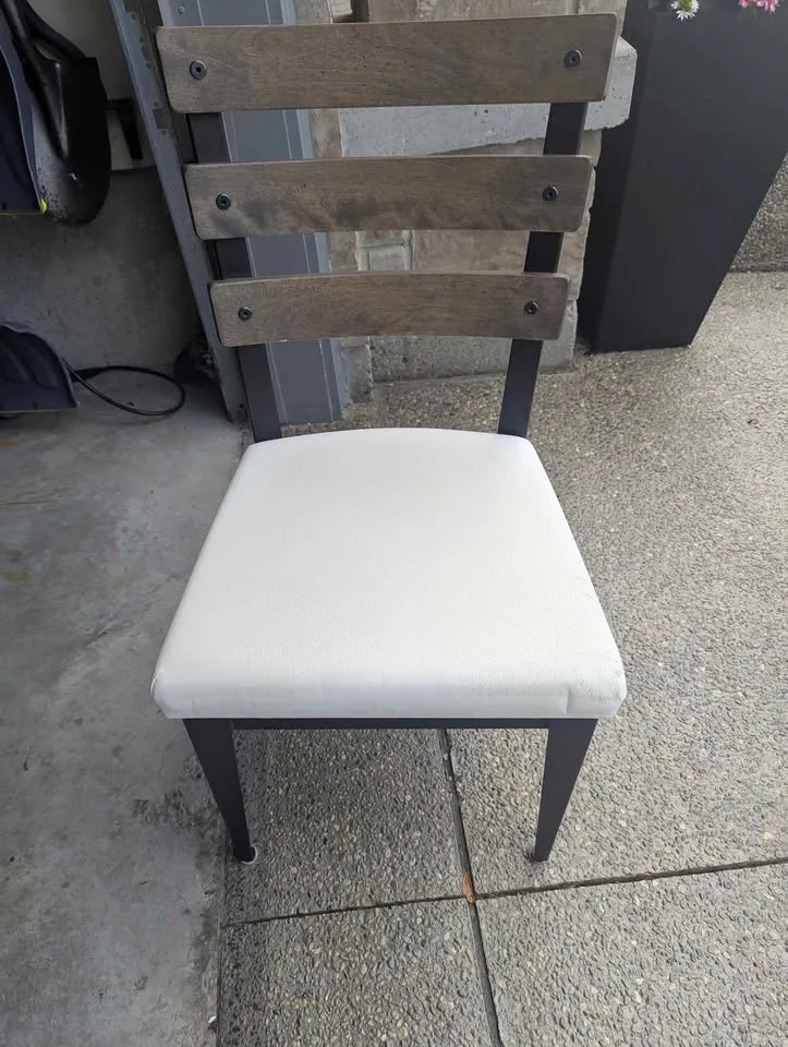 Amisco Dining set Chairs x4 Table image indicator(4)