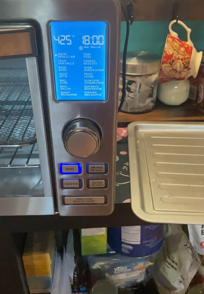 Gourmia 6-Slice Digital Toaster Oven Air Fryer - photo 5