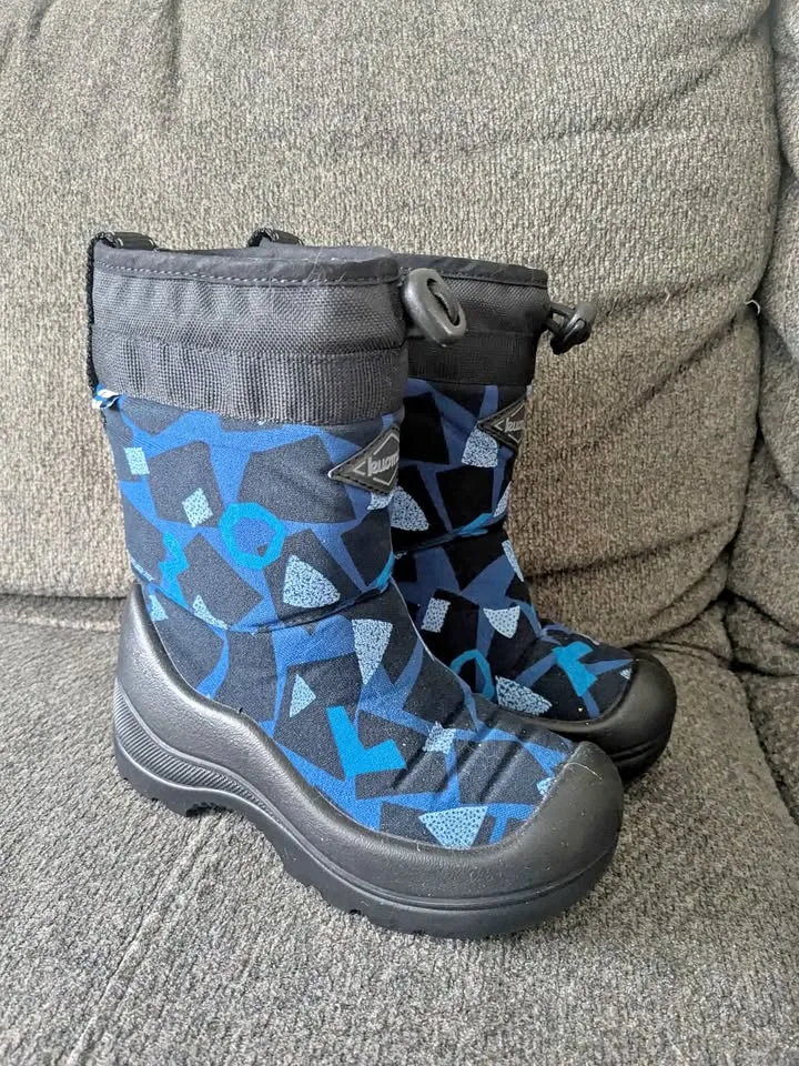 Kids Kuama winter boots size 9.5 rated for -30 brand new