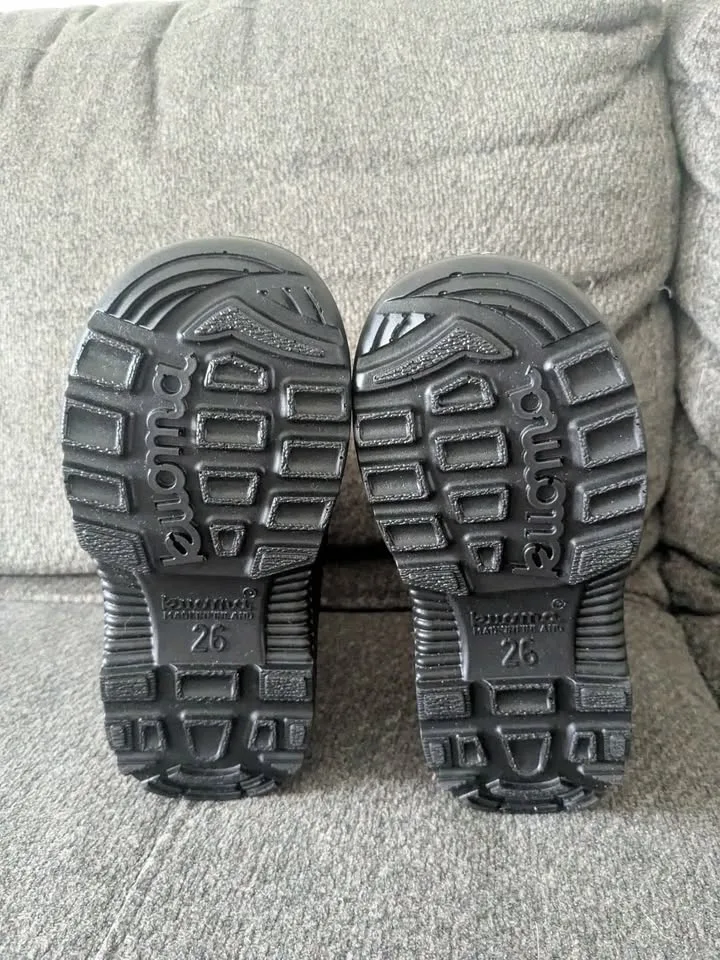 Kids Kuama winter boots size 9.5 rated for -30 brand new image indicator(2)