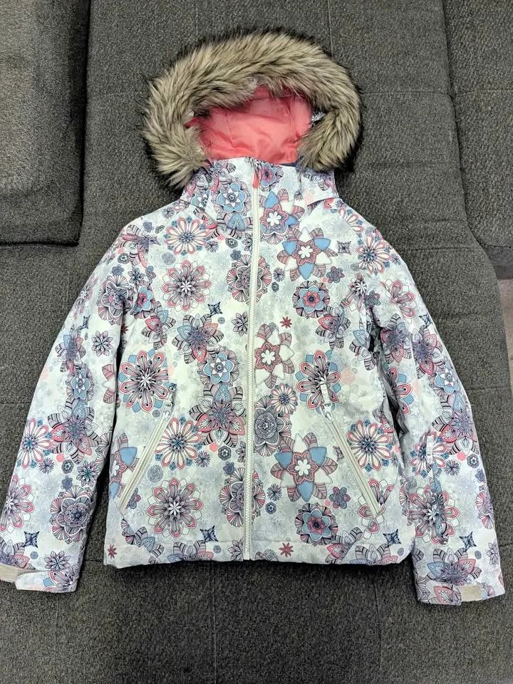 Roxy kids winter jacket size 10 Excellent condition