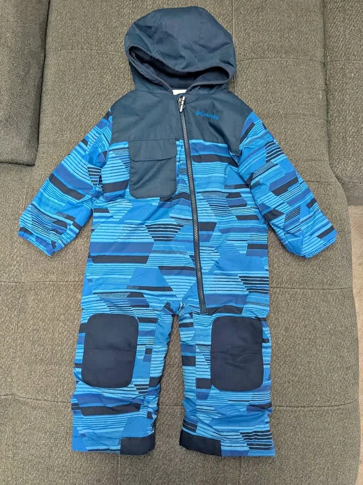 Columbia Toddler snow suit 2T like new condition retails for $18