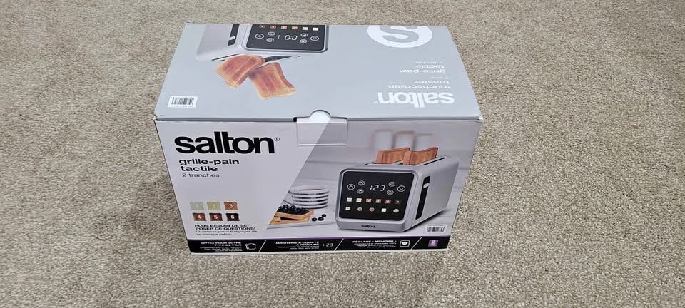 Brand New Salton Digital Touch Toaster