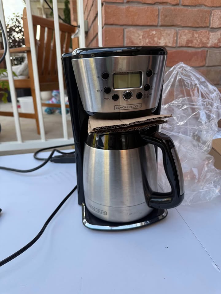 BLACK+DECKER 12-Cup Thermal Coffeemaker - photo 4