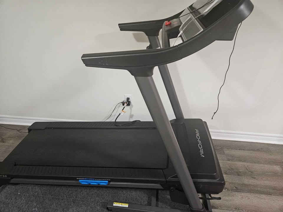 ProForm Sport 3.0 Treadmill - photo 2