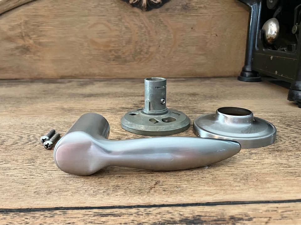 Satin Nickel Finish Door Knob Faux/Dummy for Closet