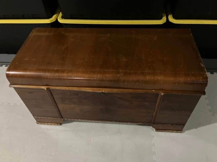 Vintage Boshart Cedar Chest - photo 3