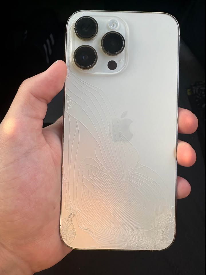 iPhone 14 Pro Max - photo 3