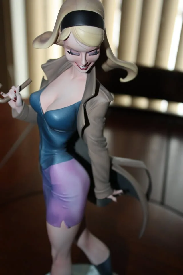 Sideshow Gwen Stacy Comiquette SOLD OUT RARE image indicator(2)