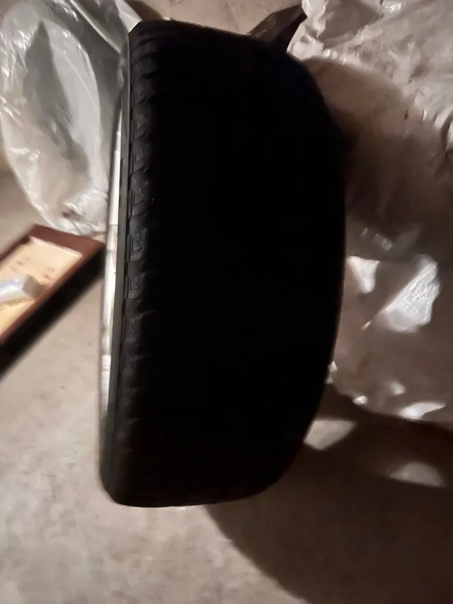 Lexus winter tires set of 3 image indicator(2)