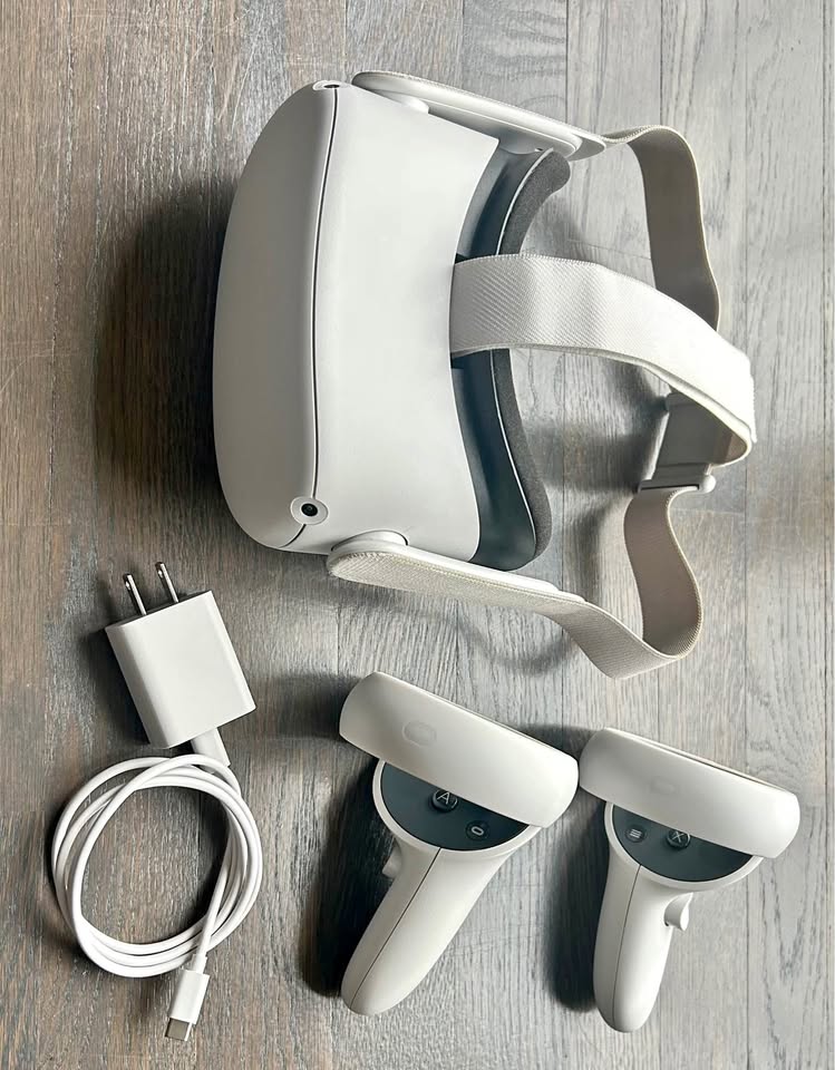 Meta Quest 2 — Advanced All-In-One Virtual Reality Headset — 256