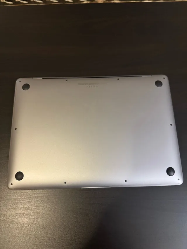 2020 MacBook Air Core i7 image indicator(2)