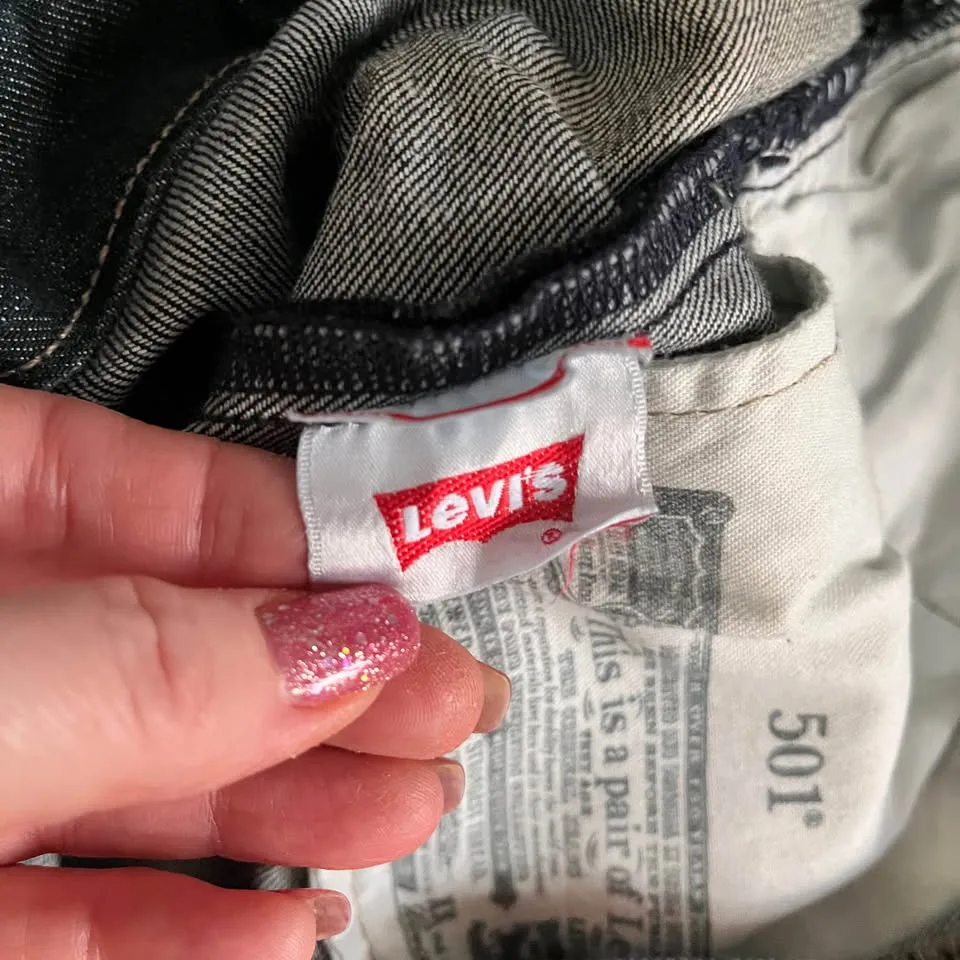 Levi's 501 Men's 34x36 Dark Wash Jeans image indicator(4)