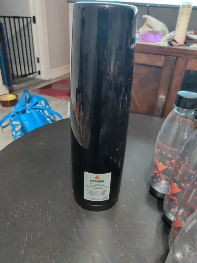 Soda stream with bottles and Co2 image indicator(5)