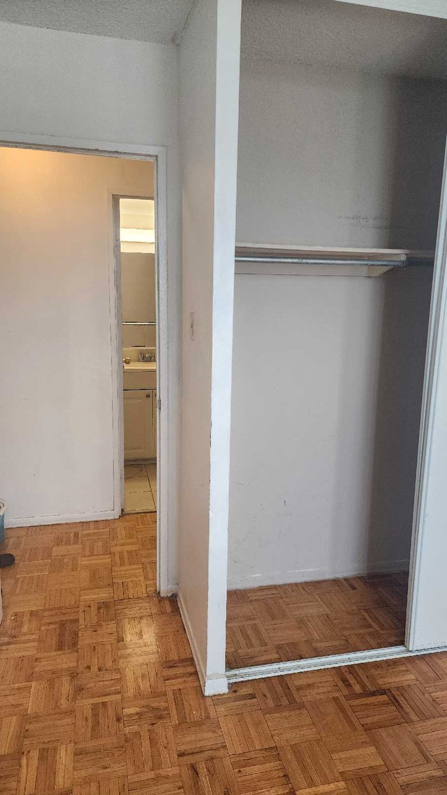ROOM FOR RENT - photo 2