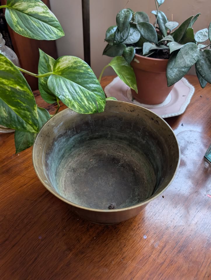 Solid Brass Planter Pot – Vintage Patina - photo 3