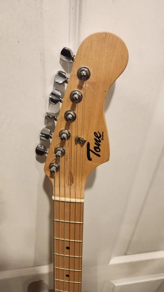 $200 Tone Stratocaster Electric Guitar image indicator(4)
