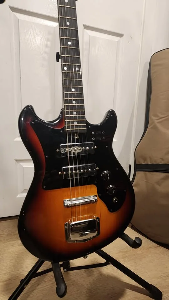 $200 Harmony H-802 Electric Guitar image indicator(4)