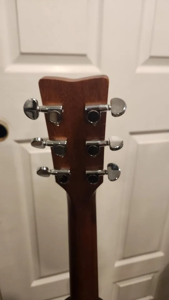 $250 Yamaha FG800 Dreadnaught Acoustic Guitar - Sunburst image indicator(7)