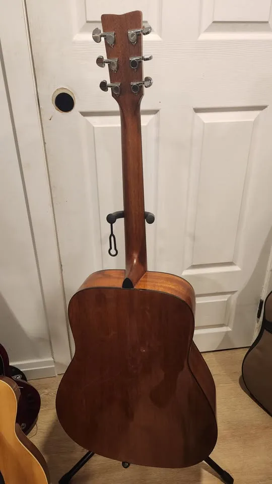 $250 Yamaha FG800 Dreadnaught Acoustic Guitar - Sunburst image indicator(8)