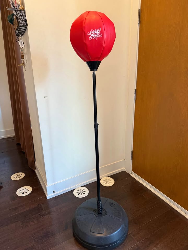 Moving: boxing stand - adjustable height - free - photo 2
